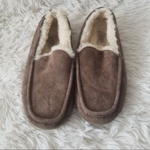 Ugh Ainsley Slippers Size 8